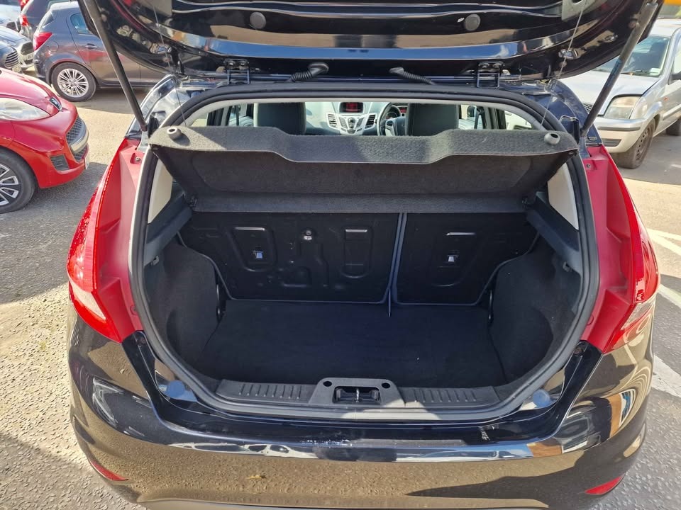 Used Ford Fiesta 2010 for sale - 78065555: Photo 7