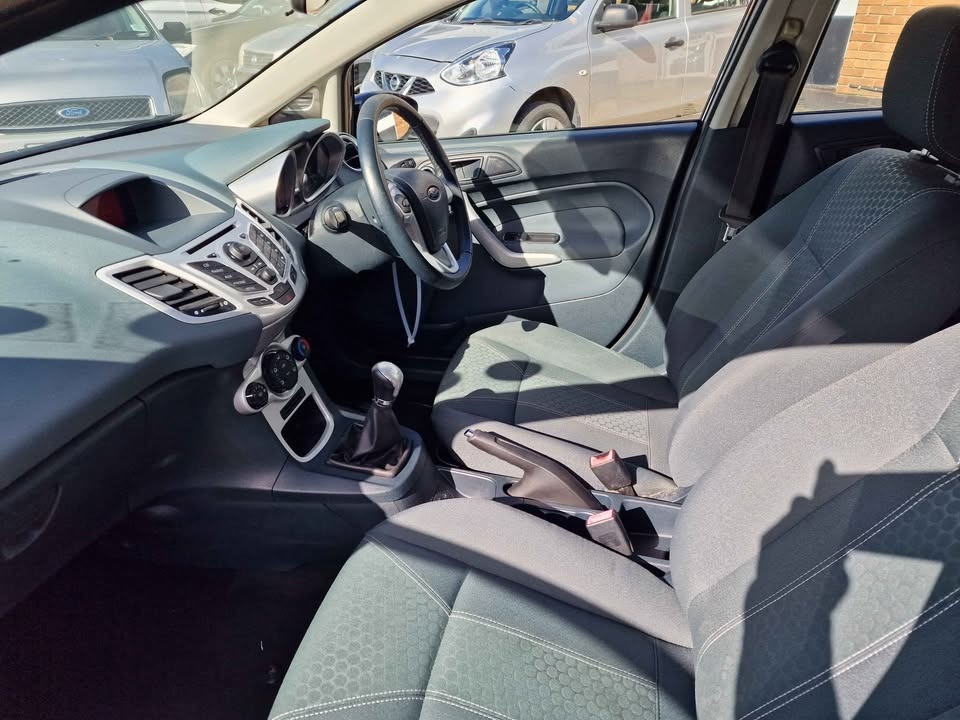Used Ford Fiesta 2010 for sale - 78065555: Photo 9