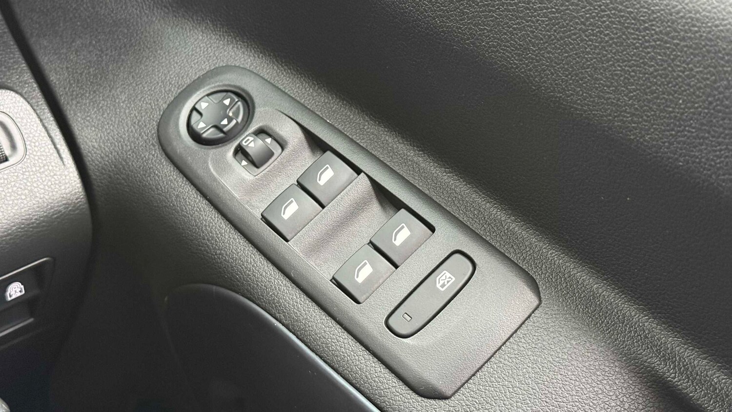 Used Peugeot Rifter for sale - 77857391: Photo 26