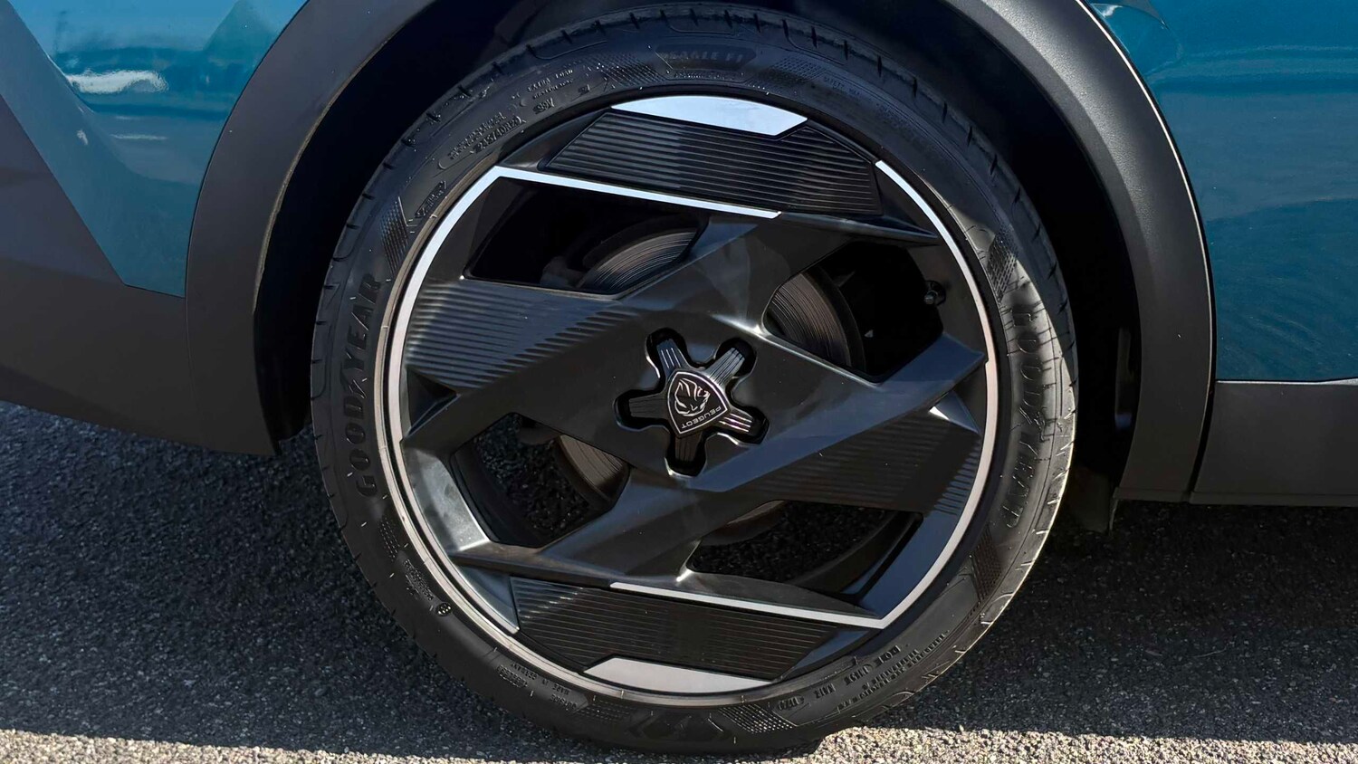 Used Peugeot 408 2023 for sale - 78208939: Photo 12