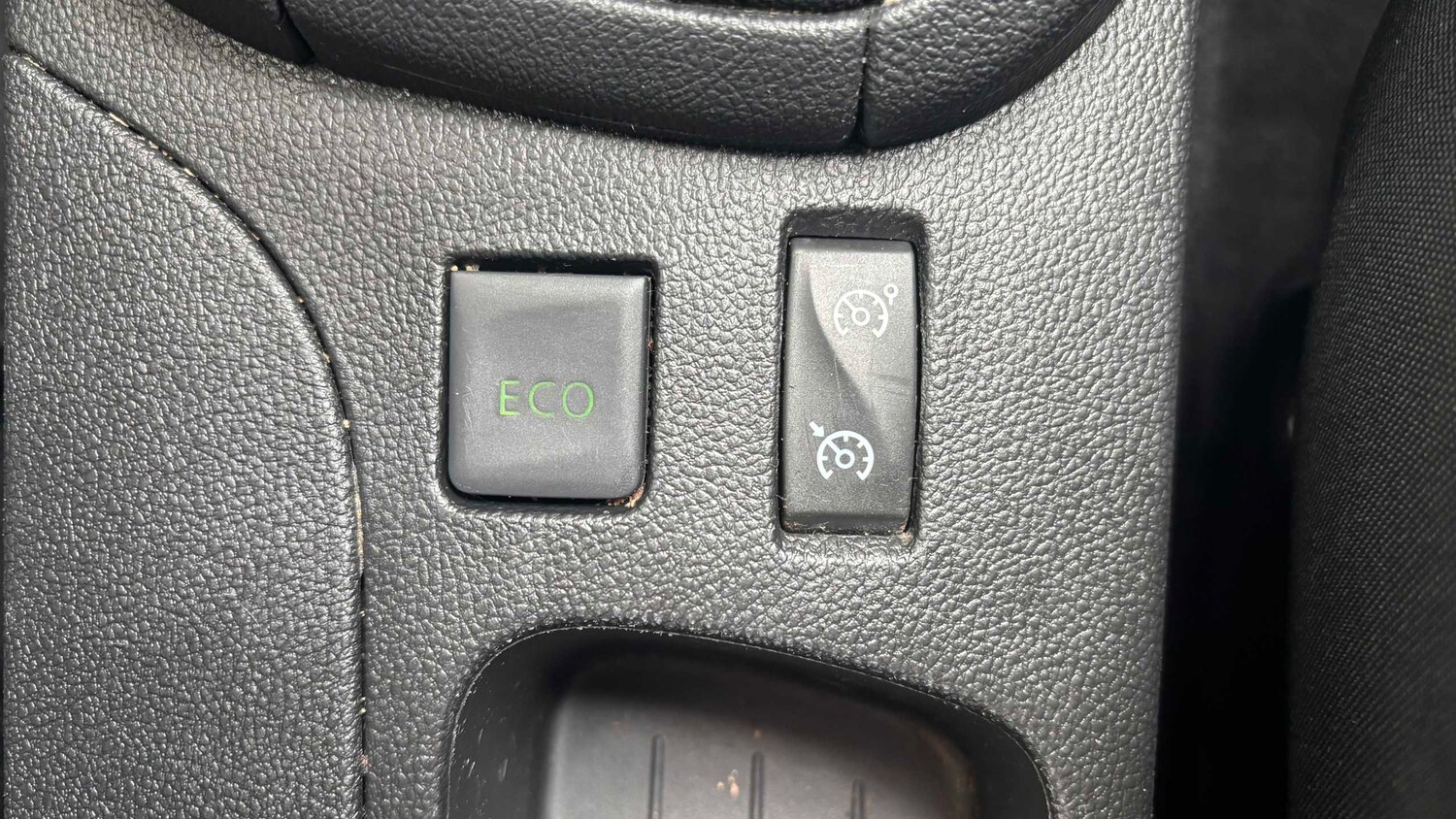 Used Renault Clio for sale - 77858453: Photo 14