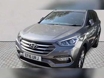 Used Hyundai Santa Fe 2016 for sale - 79466775: Photo