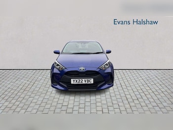 Used Toyota Yaris 2022 for sale - 79455795: Photo