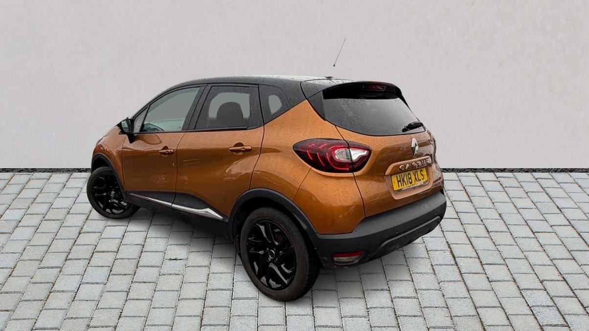 Used Renault Captur for sale - 77860908: Photo 3