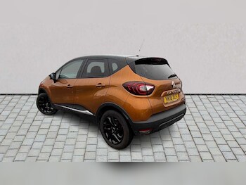 Used Renault Captur 2018 for sale - 77860908: Photo