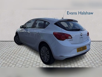 Used Vauxhall Astra 2015 for sale - 77899234: Photo