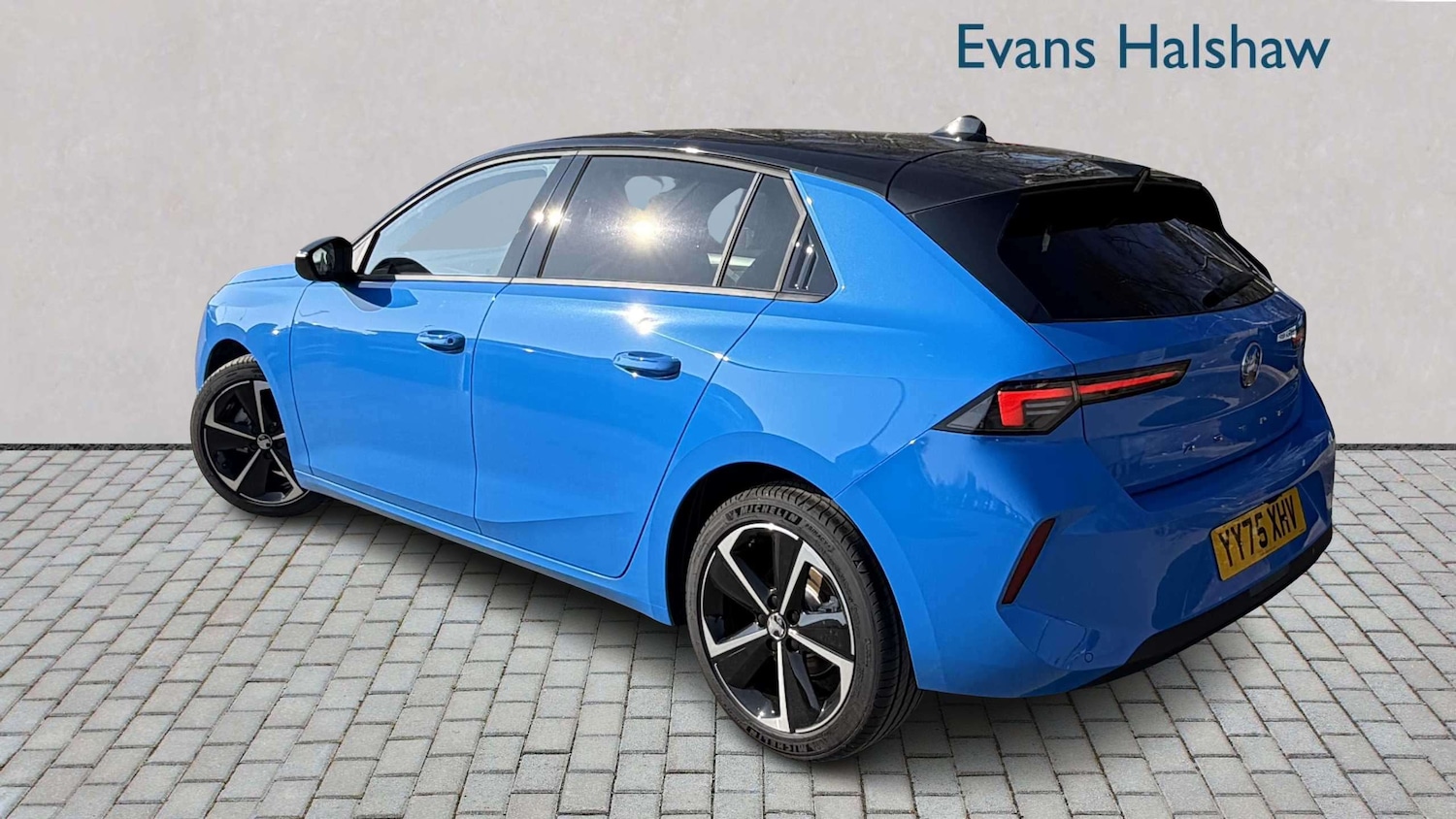 Used Vauxhall Astra 2025 for sale - 77857175: Photo 2