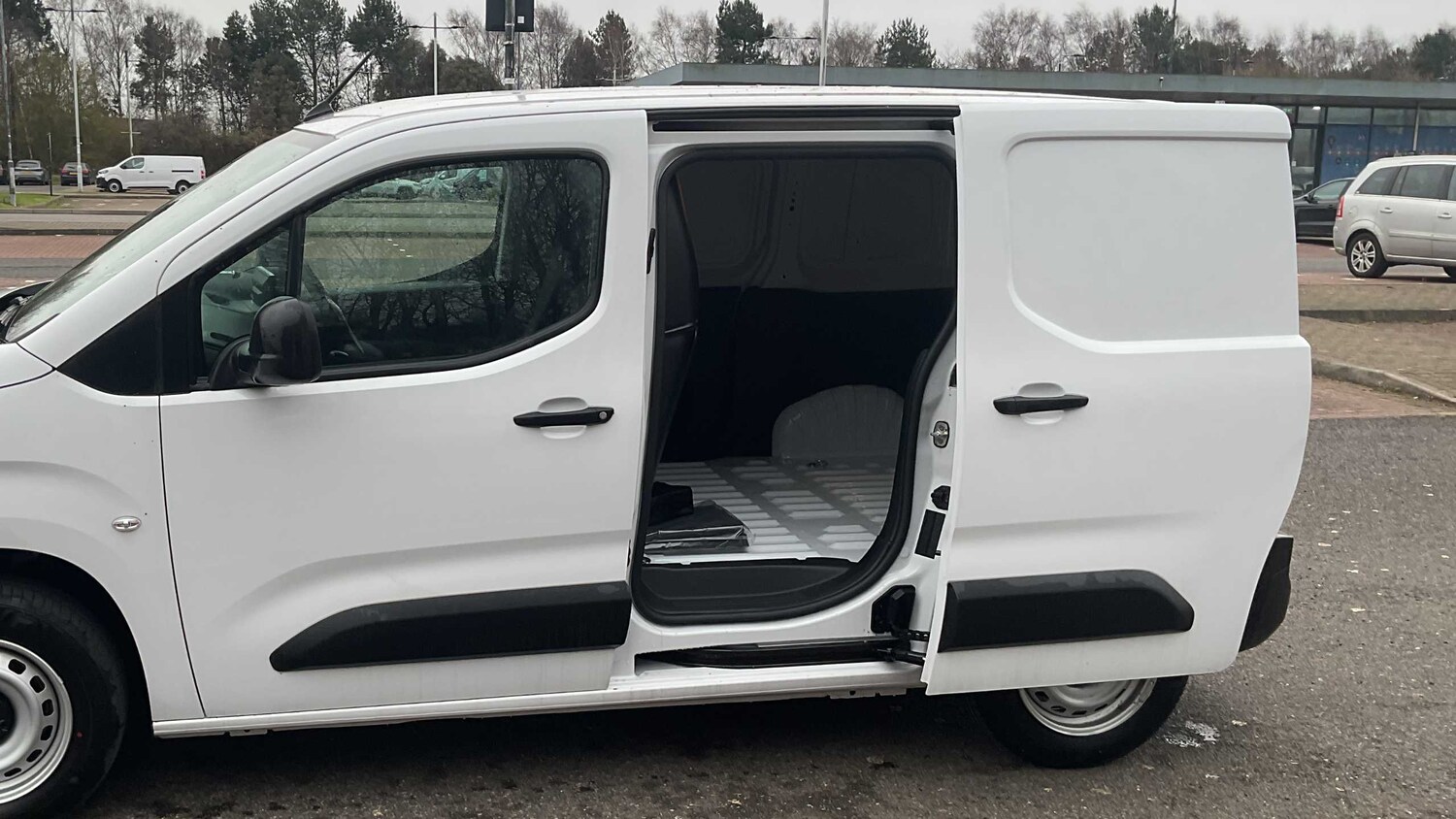 Used Vauxhall Combo 2025 for sale - 77861601: Photo 8