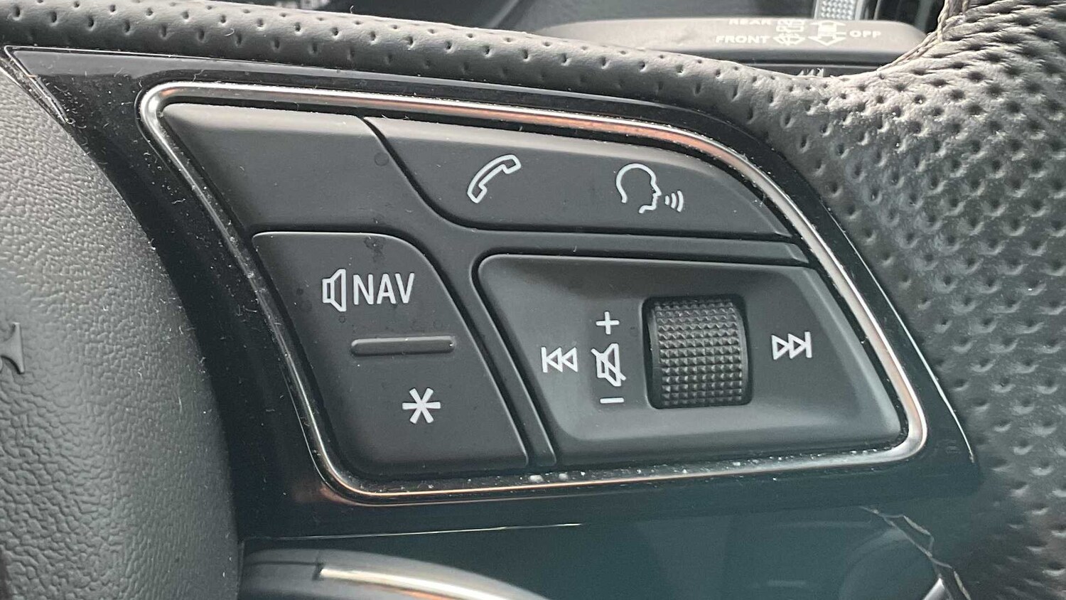 Used Audi Q2 for sale - 77860338: Photo 24