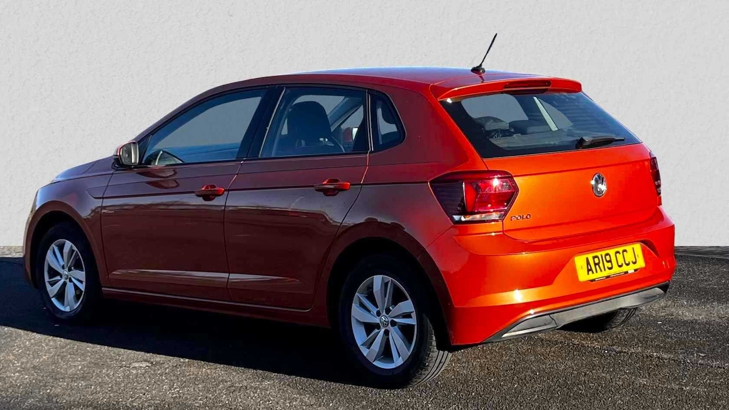 Used Volkswagen Polo for sale - 77860799: Photo 2