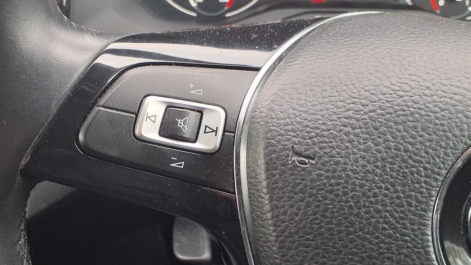 Used Volkswagen Polo for sale - 77860799: Photo 27