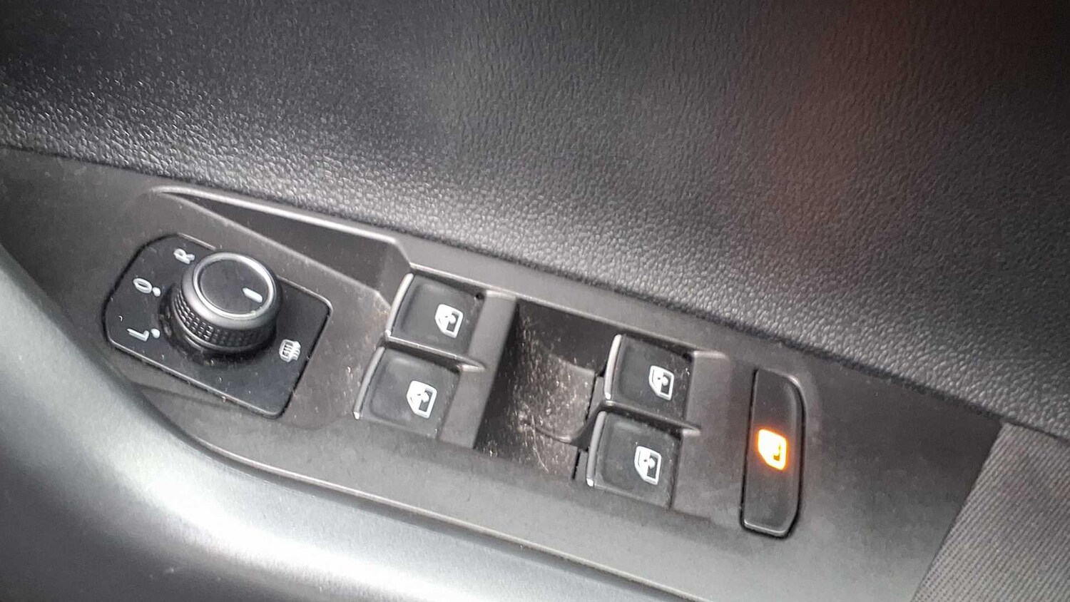 Used Volkswagen Polo for sale - 77860799: Photo 31