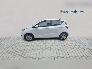 Used Hyundai i10 2017 for sale - 79251165: Photo