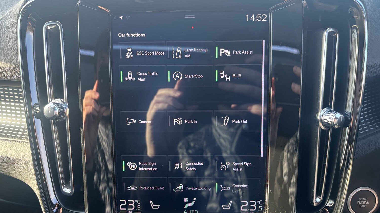 Used Volvo XC40 for sale - 77856815: Photo 22