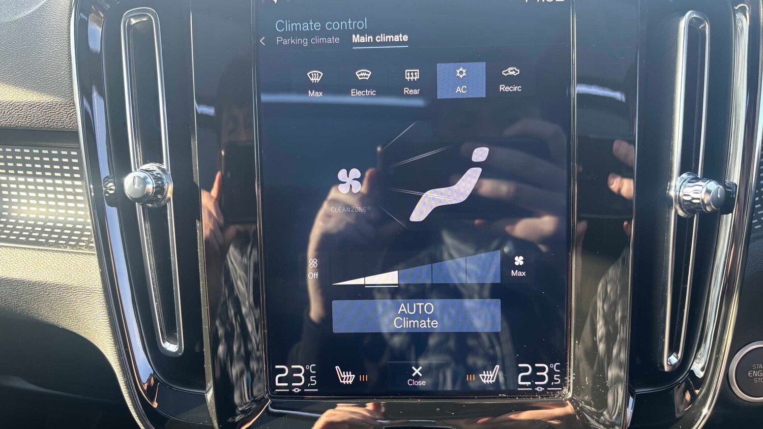 Used Volvo XC40 for sale - 77856815: Photo 23