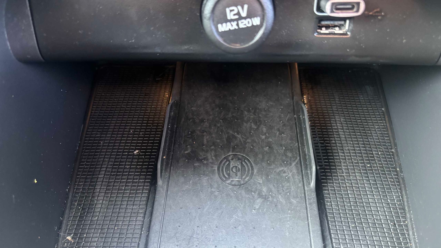 Used Volvo XC40 for sale - 77856815: Photo 24