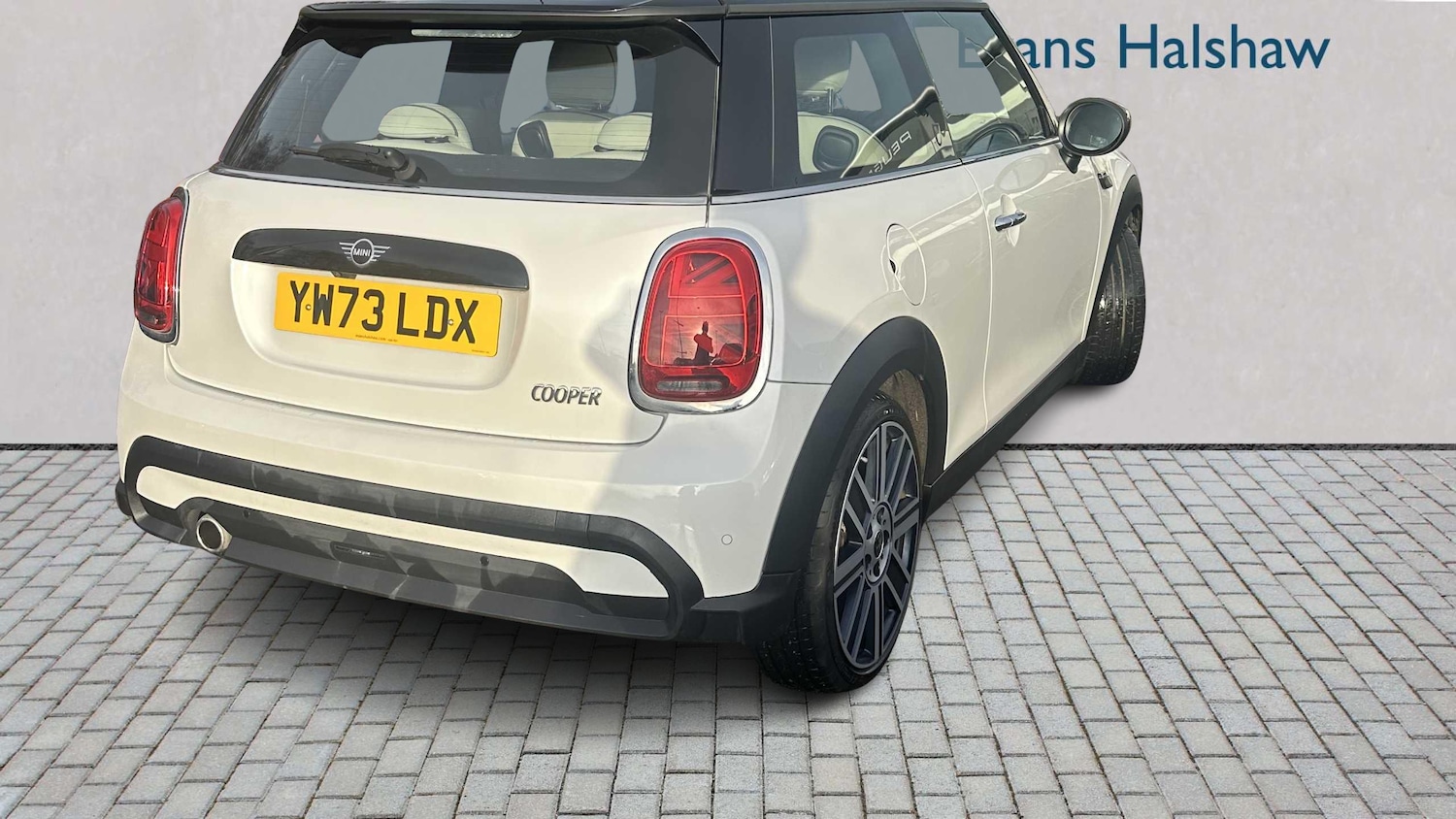 Used MINI Hatch 2023 for sale - 77859389: Photo 2