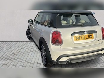 Used MINI Hatch 2023 for sale - 77859389: Photo