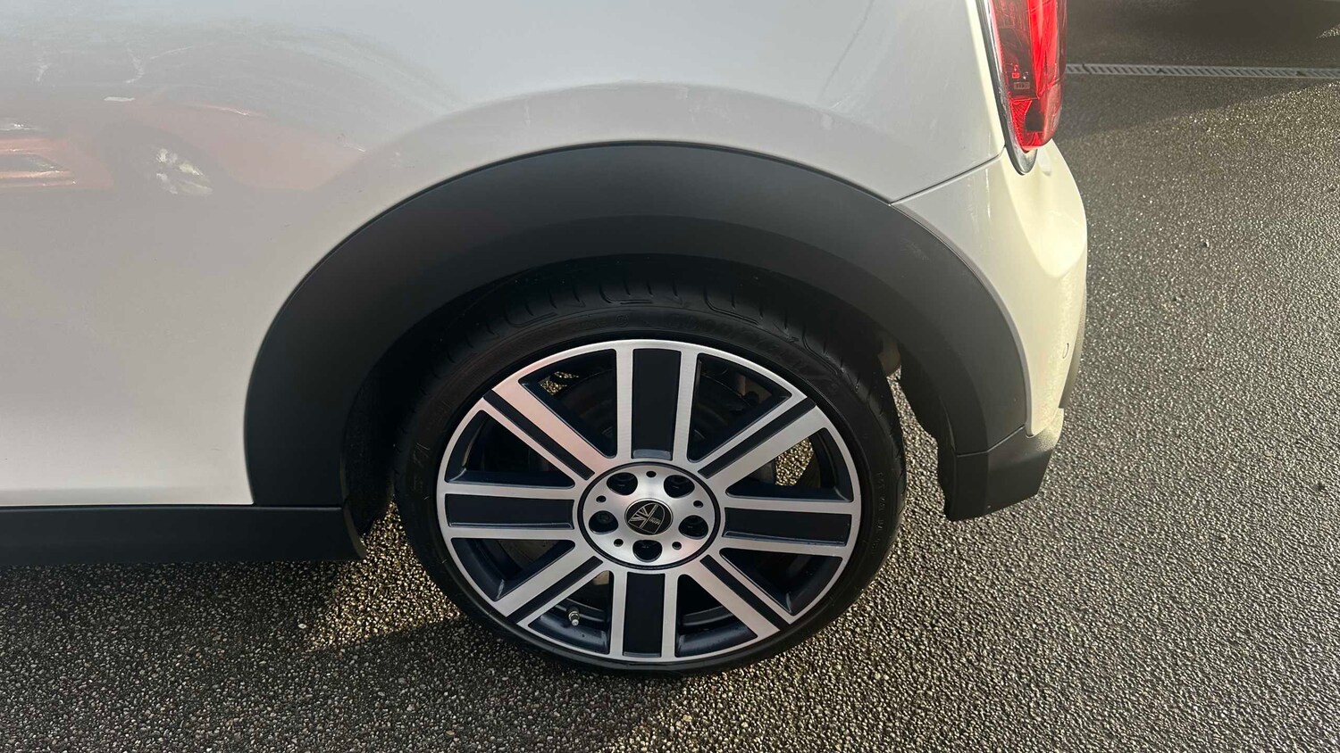 Used MINI Hatch 2023 for sale - 77859389: Photo 9