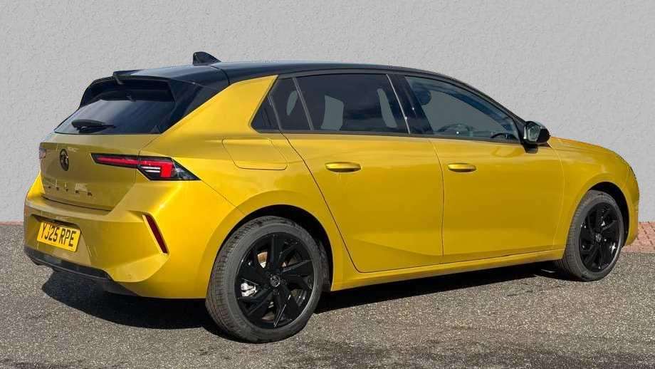 Used Vauxhall Astra 2025 for sale - 77857528: Photo 3