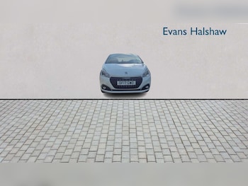 Used Peugeot 208 2017 for sale - 78961153: Photo