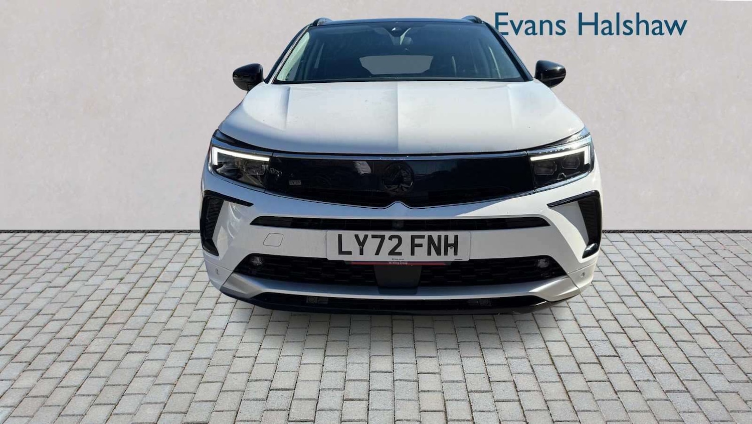 Used Vauxhall Grandland 2023 for sale - 78173802: Photo 2