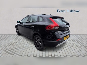 Used Volvo V40 2016 for sale - 78812536: Photo