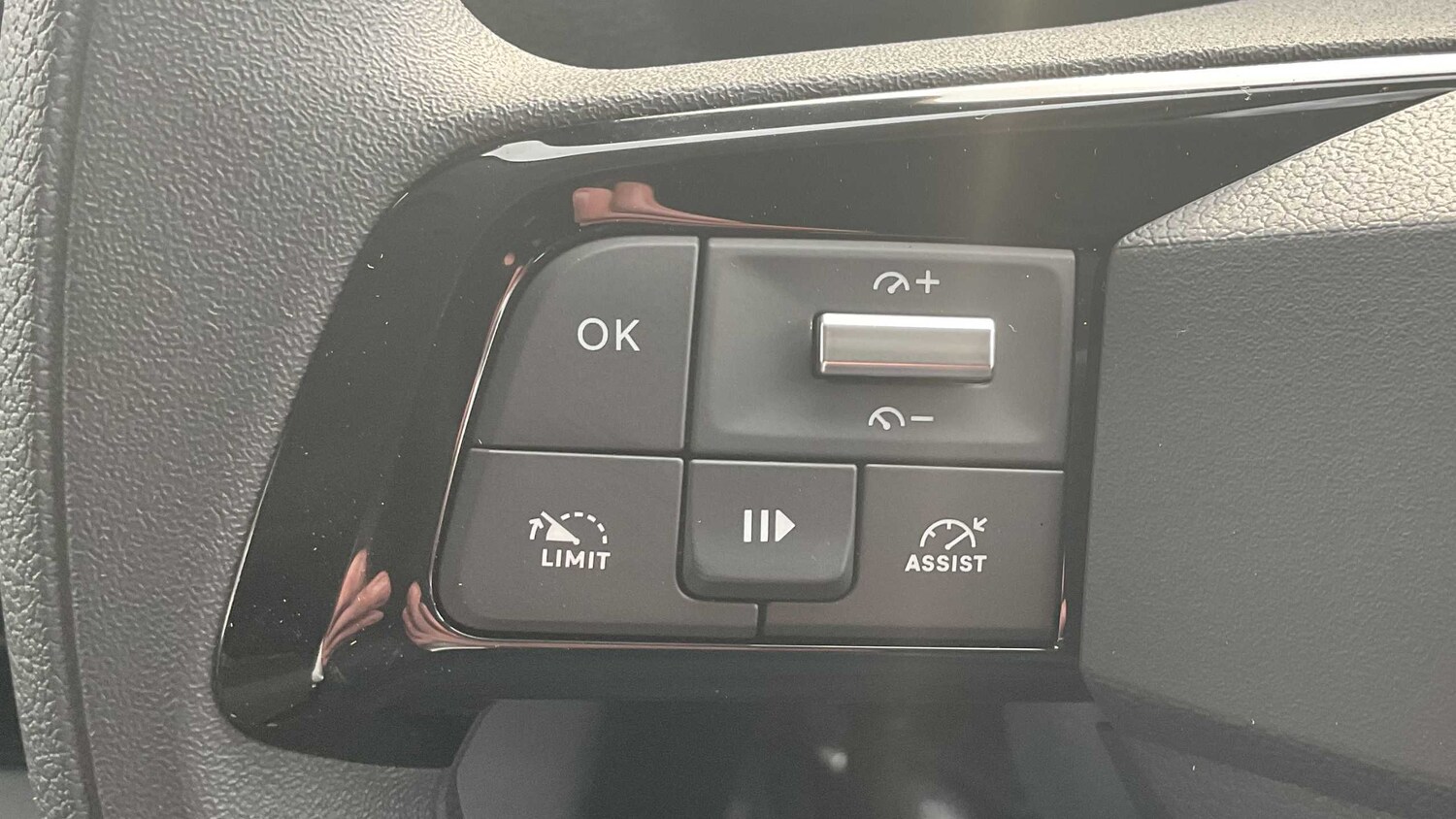 Used Vauxhall Vivaro 2025 for sale - 77861815: Photo 14