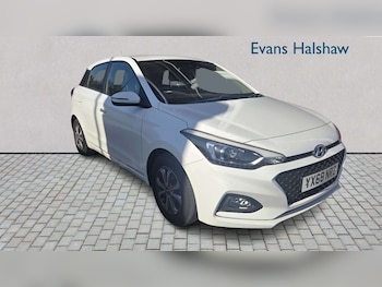 Used Hyundai i20 2018 for sale - 78351881: Photo