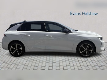 Used Vauxhall Astra 2026 for sale - 79015316: Photo