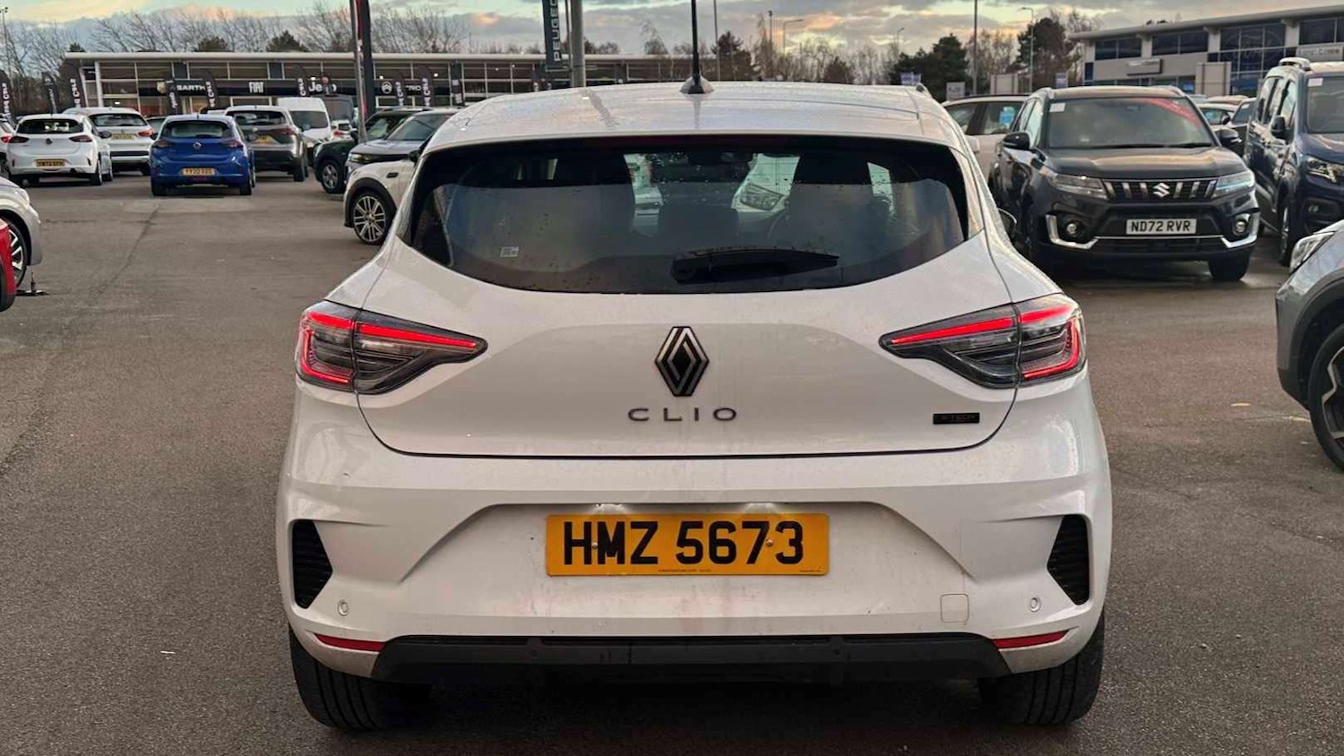 Used Renault Clio 2025 for sale - 77857875: Photo 3