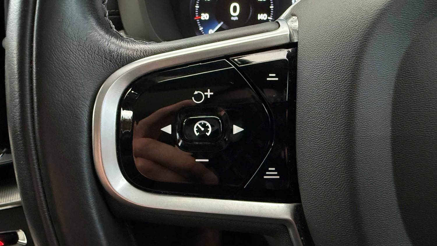 Used Volvo XC60 for sale - 77858288: Photo 26