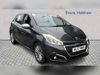 Used Peugeot 208 2017 for sale - 77858810: Photo
