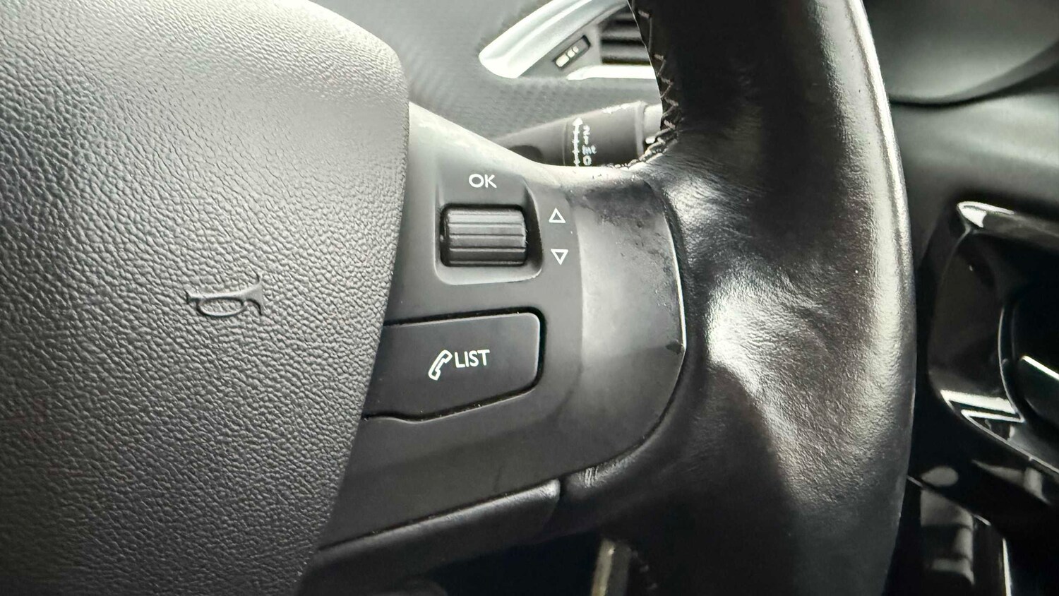 Used Peugeot 208 for sale - 77858810: Photo 27