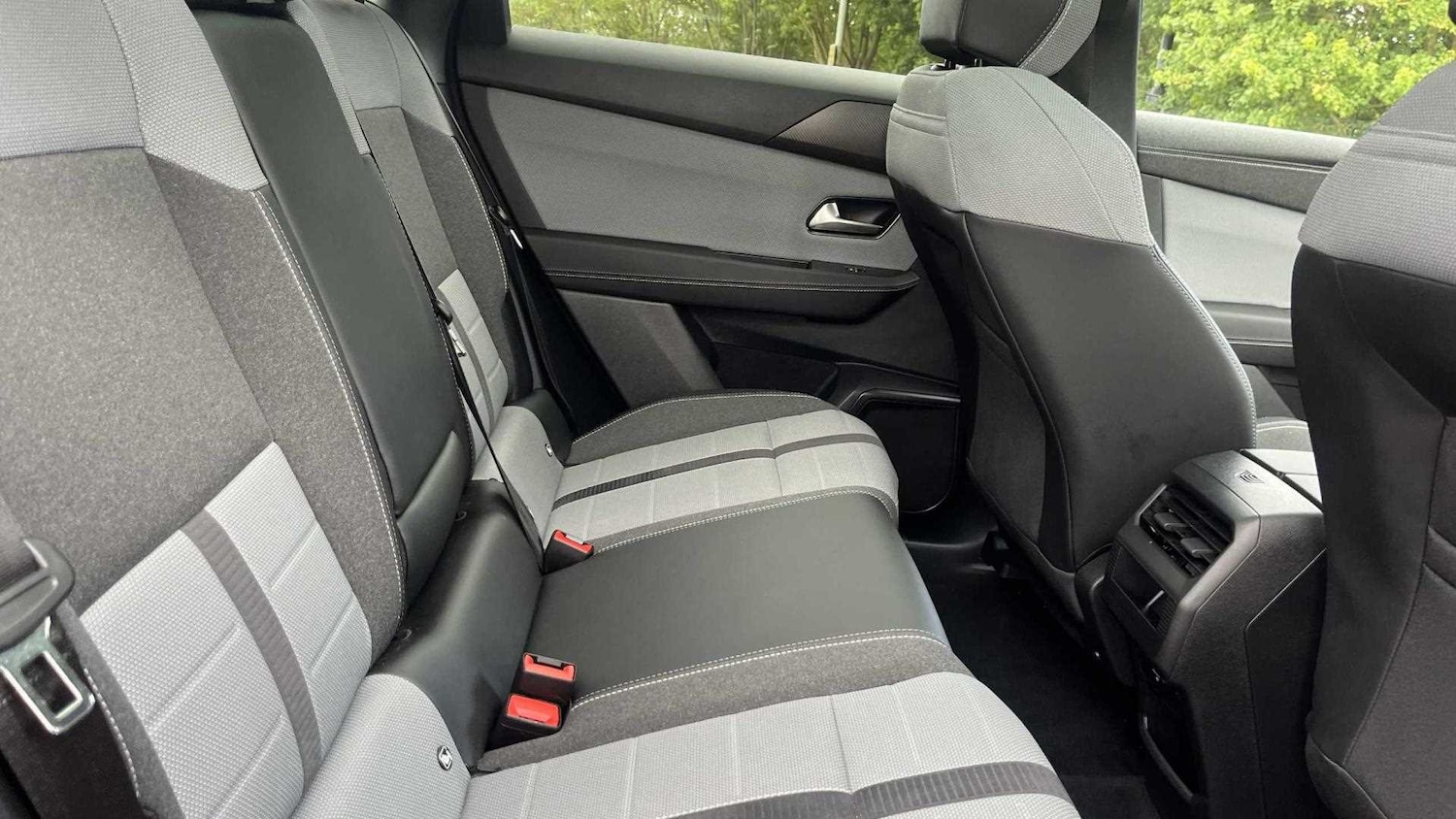 Used Vauxhall Grandland 2024 for sale - 77943478: Photo 14