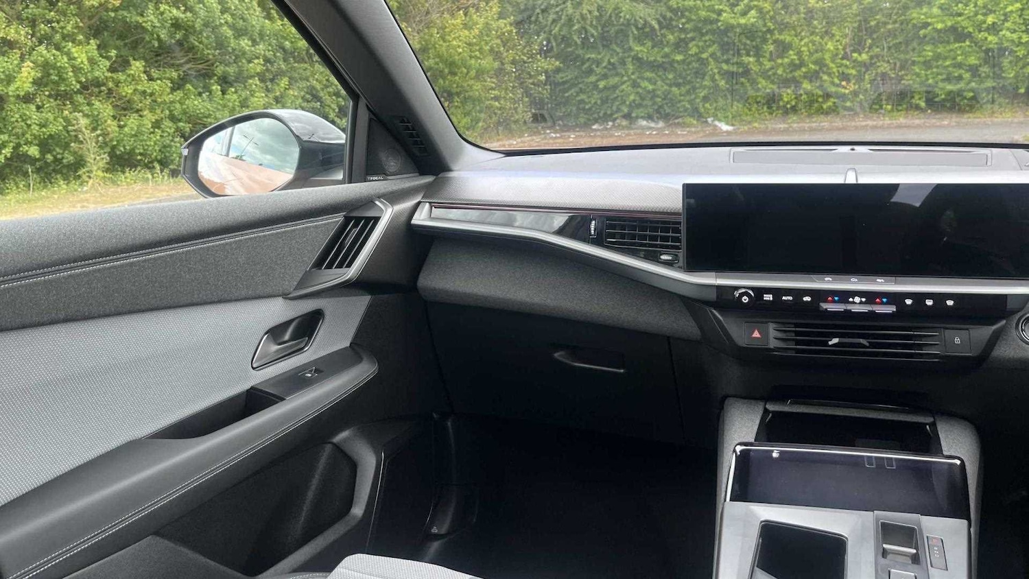 Used Vauxhall Grandland 2024 for sale - 77943478: Photo 18