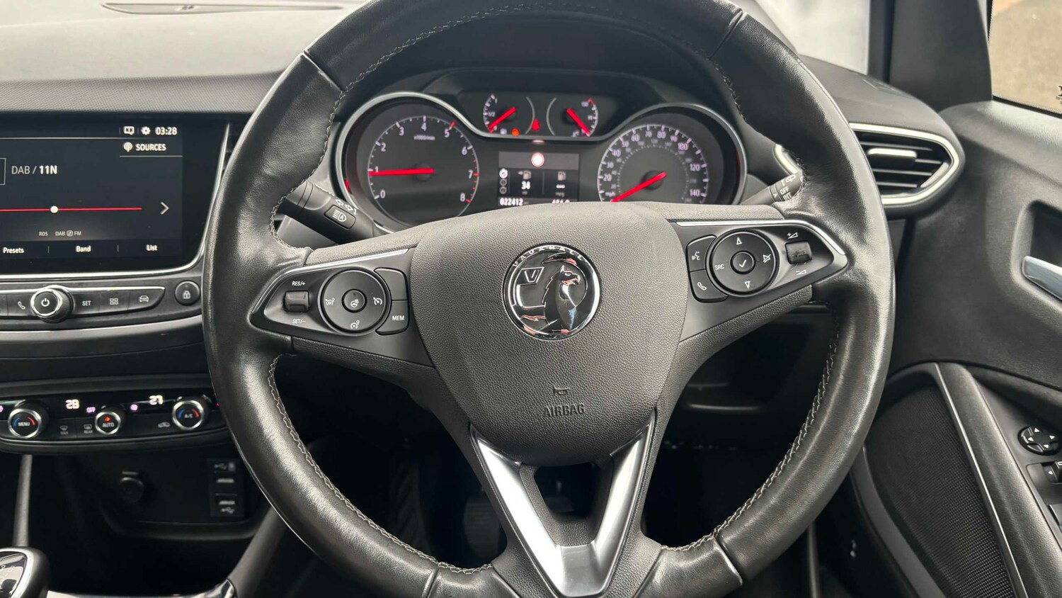 Used Vauxhall Crossland for sale - 77860903: Photo 12