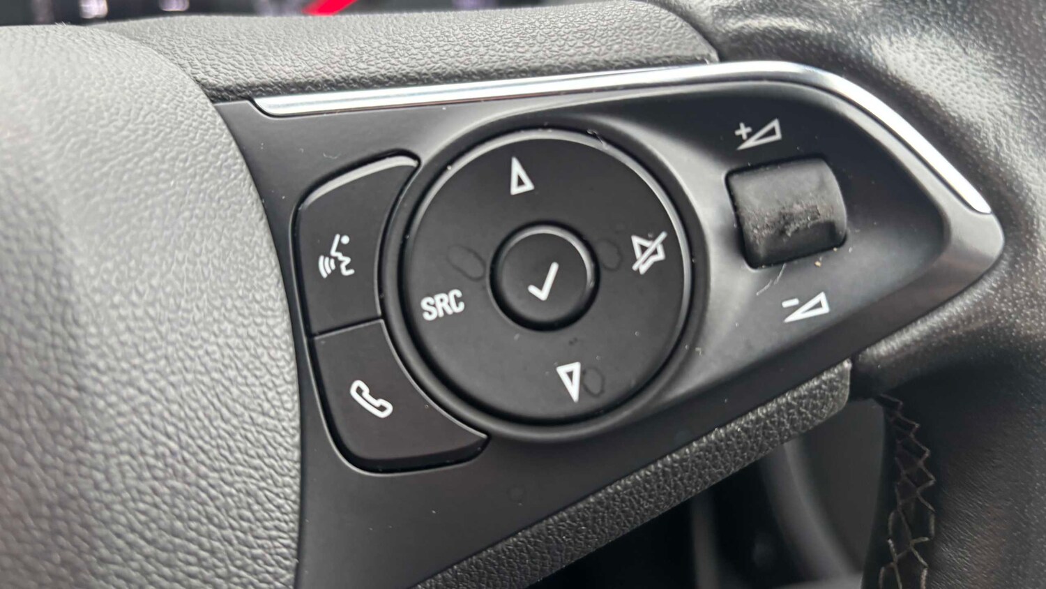 Used Vauxhall Crossland for sale - 77860903: Photo 17