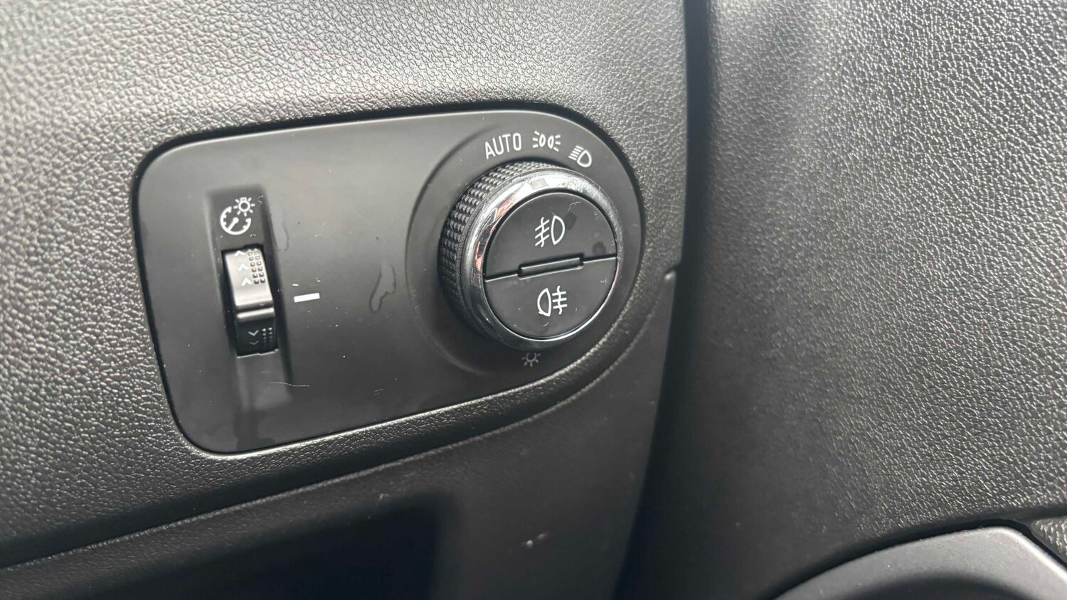 Used Vauxhall Crossland for sale - 77860903: Photo 18