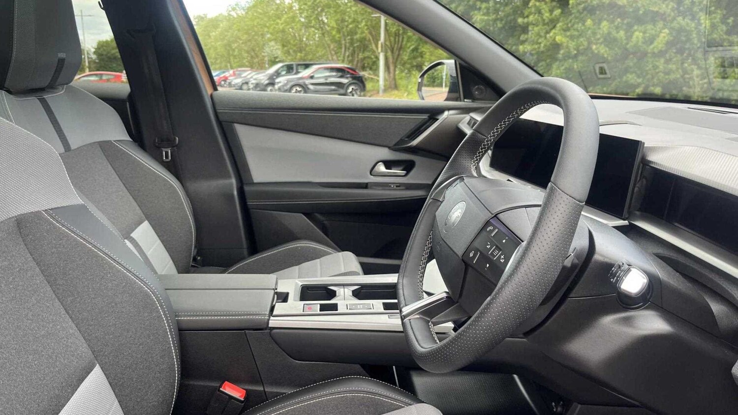 Used Vauxhall Grandland for sale - 77861025: Photo 12