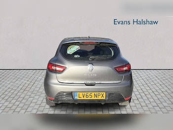 Used Renault Clio 2015 for sale - 77856986: Photo