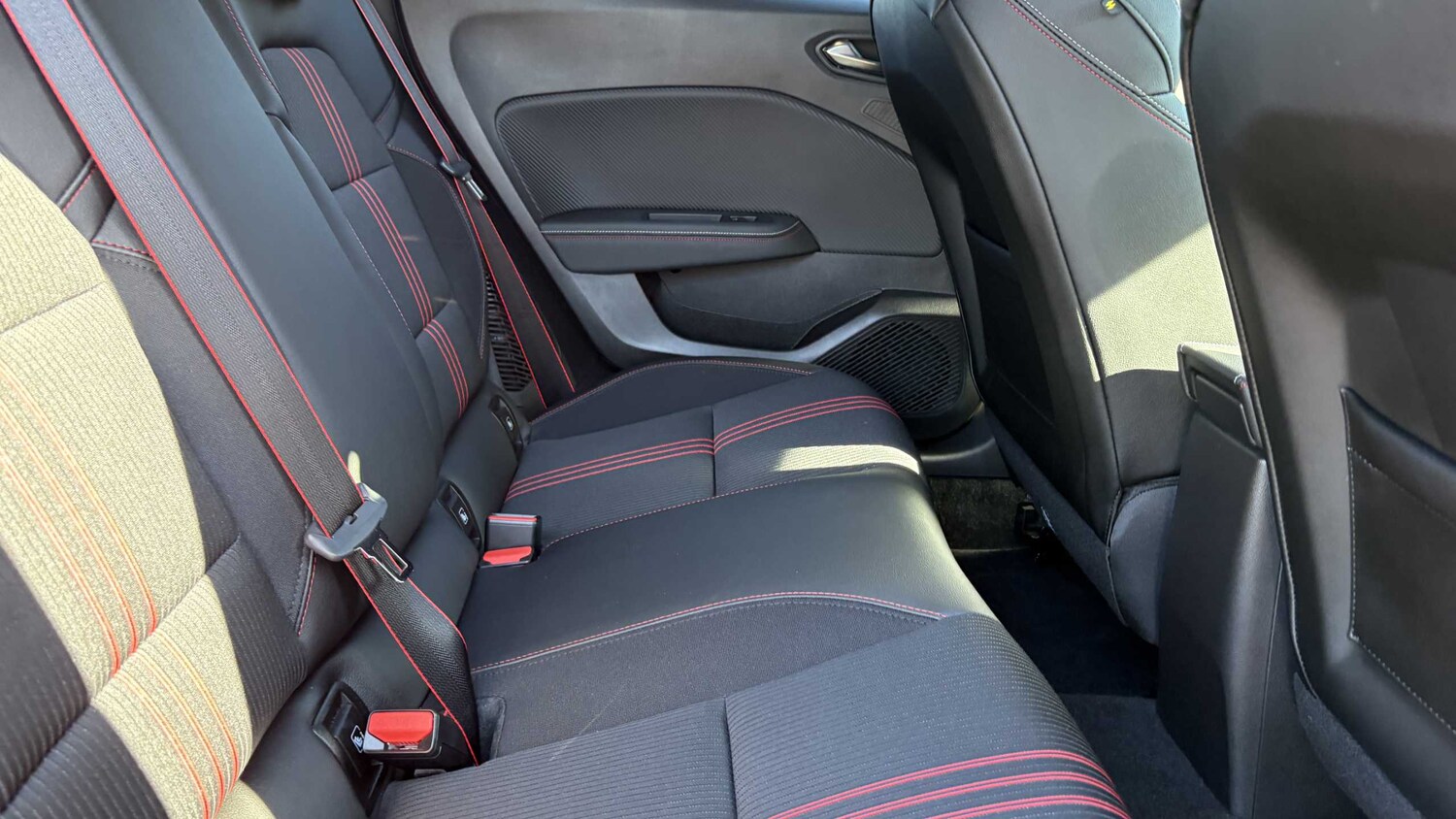 Used Renault Clio 2021 for sale - 77858366: Photo 16