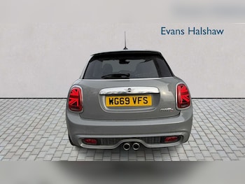 Used MINI Hatch 2019 for sale - 78010527: Photo