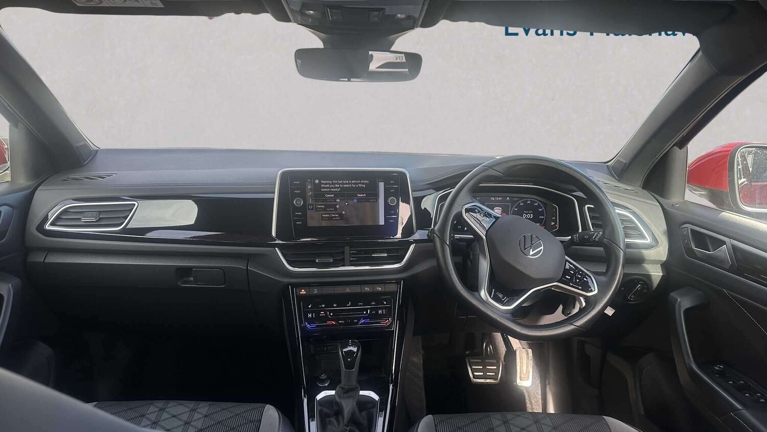 Used Volkswagen T-Roc for sale - 77861824: Photo 6