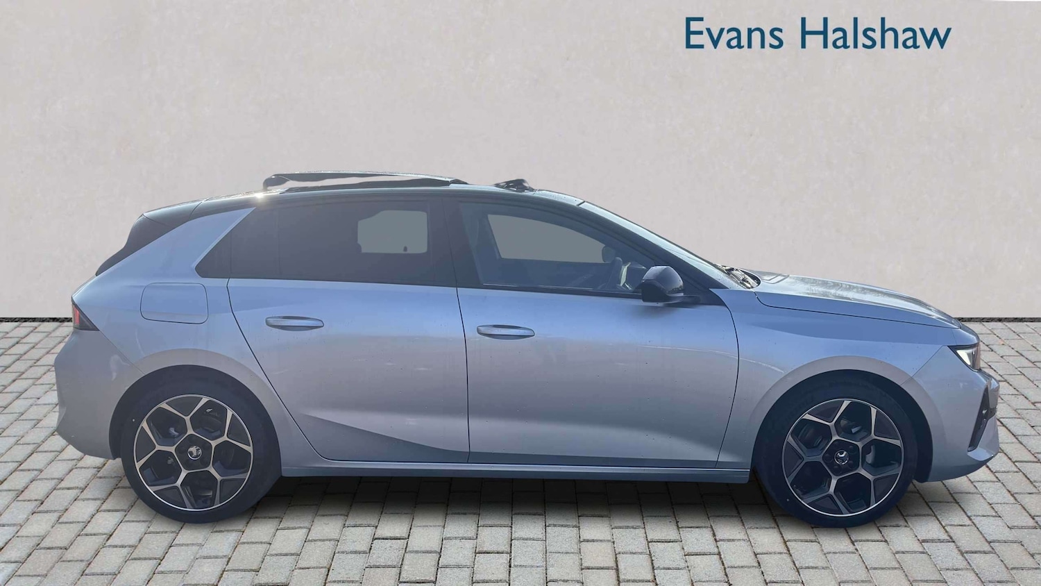 Used Vauxhall Astra 2025 for sale - 77972724: Photo 3