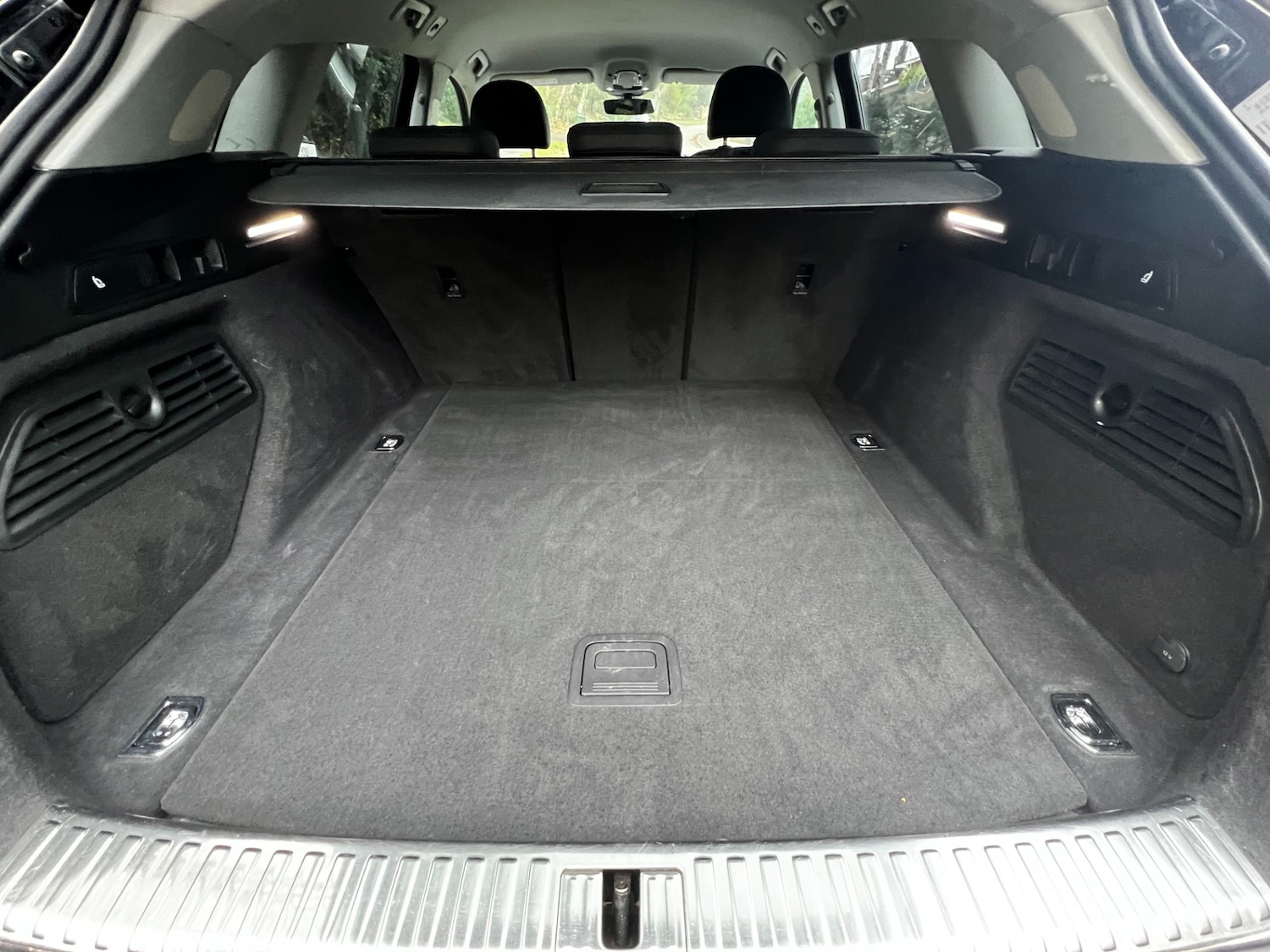 Used Audi e-tron 2022 for sale - 77319178: Photo 51