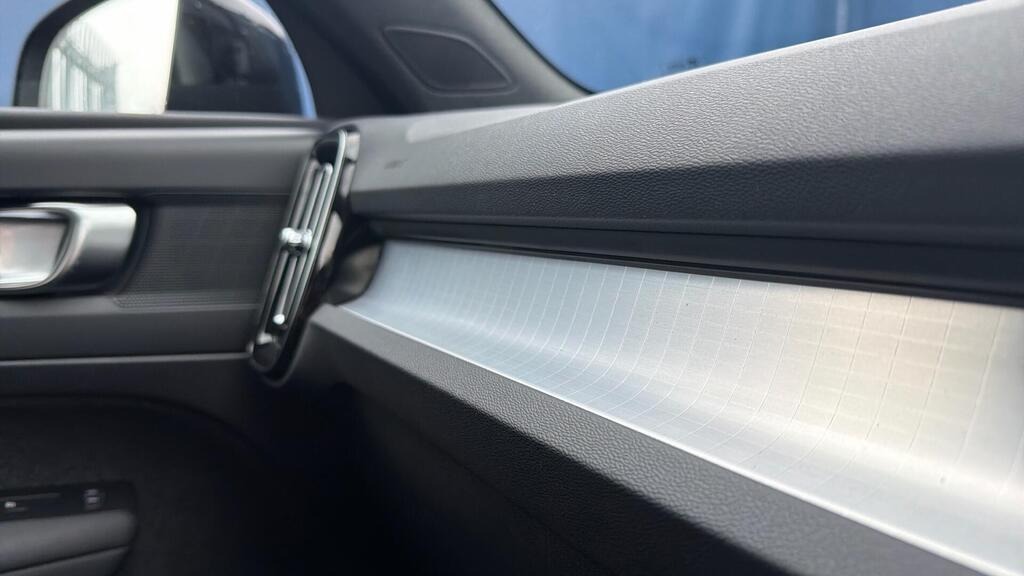 Used Volvo XC40 2025 for sale - 77953817: Photo 20