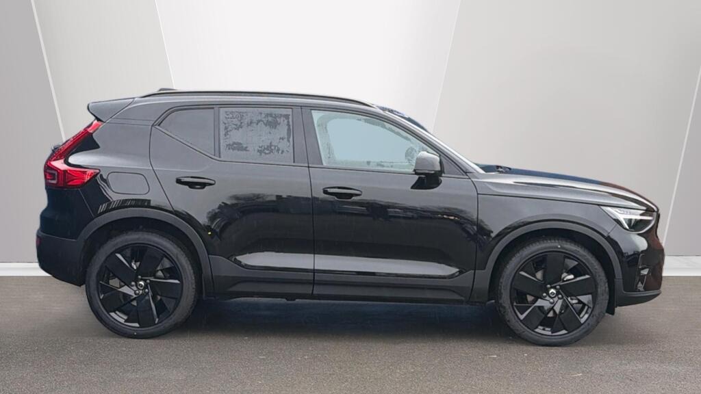 Used Volvo XC40 2025 for sale - 77953817: Photo 4