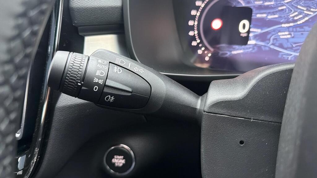 Used Volvo XC40 2025 for sale - 77953817: Photo 40