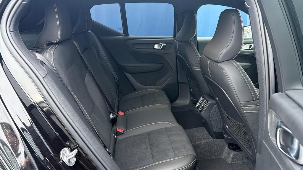 Used Volvo XC40 2025 for sale - 77953817: Photo 49